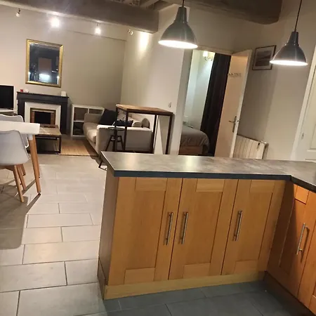 Le Bourguignon - Proche Centre Et Tram