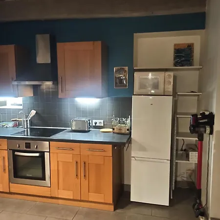 Le Bourguignon - Proche Centre Et Tram Dijon