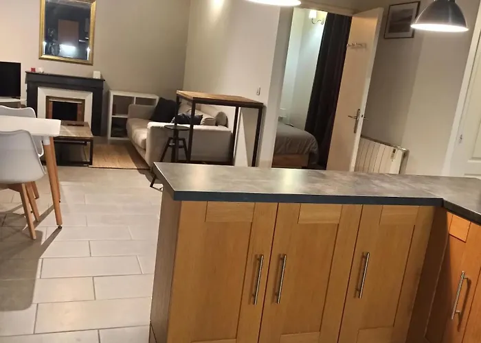 Le Bourguignon - Proche Centre Et Tram